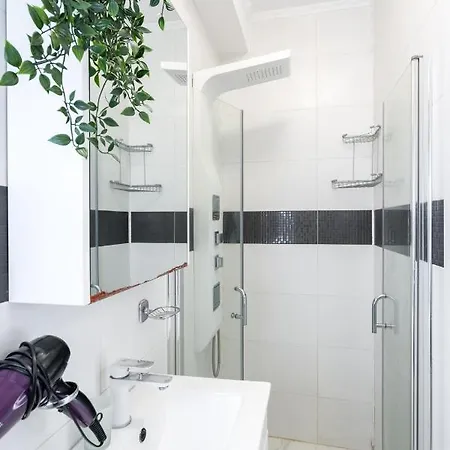 Monza-apartment דירה