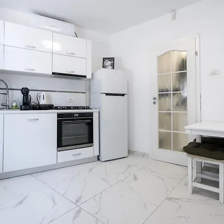 Monza-apartment Bucharest